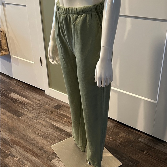 Kuwalla-Tee Joggers Laurel Green NWT - Picture 11 of 12